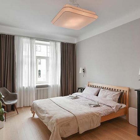 Modern 2-Bdrm Centre Apartment Ρίγα Εξωτερικό φωτογραφία